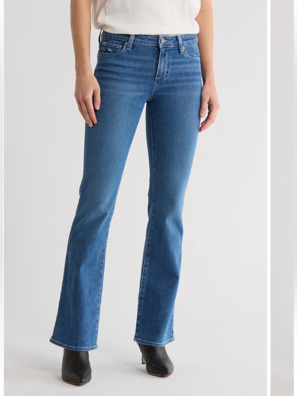 Paige Skyline Mid Rise Bootcut Jeans Saldana Wash 28